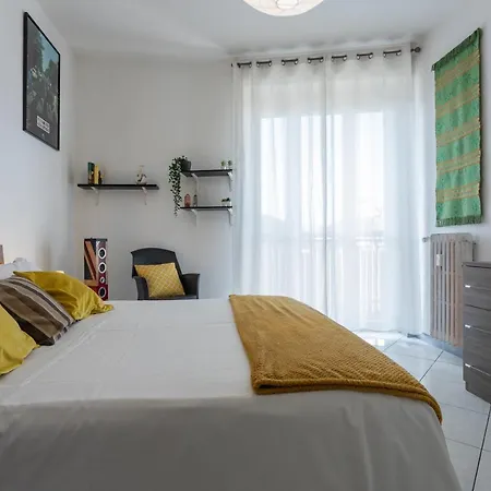 Modern With Balcony By Wonderful Italy Turin